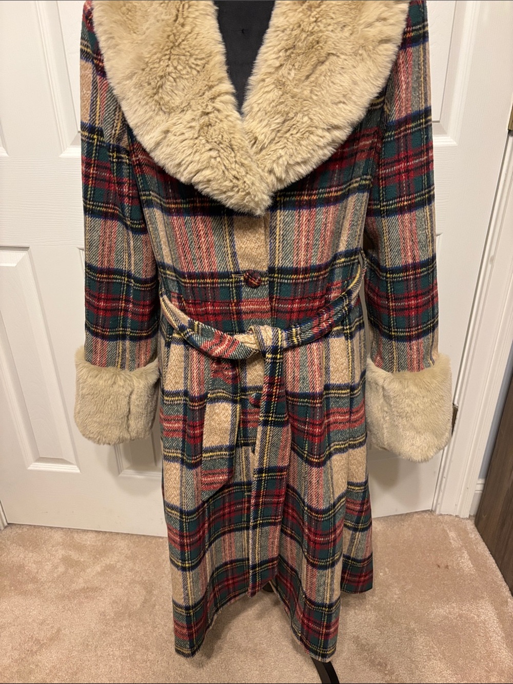 Flora Bea NYC Princess Cut Plaid Coat - Picture 3 of 10